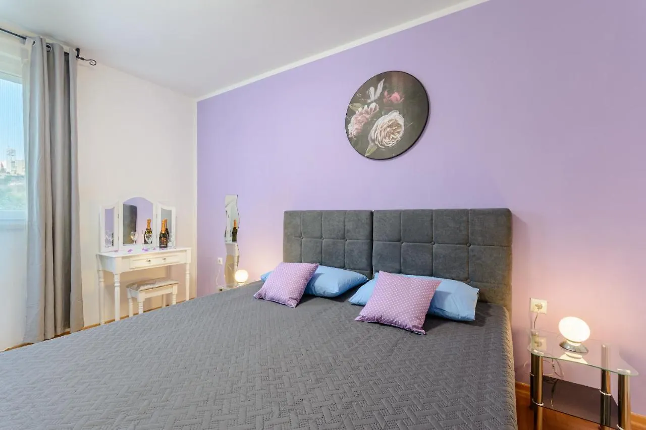 Fairytale Apartment Split